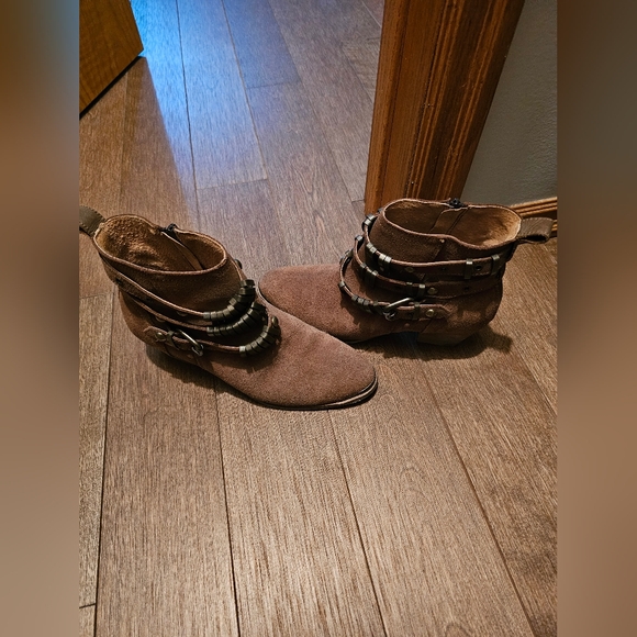 Booties Cowboy Style- Aldo Size 39 - Picture 2 of 6